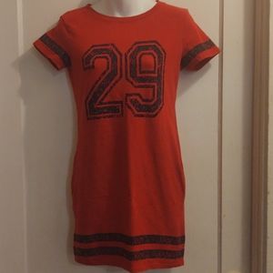 Love Ari #29 Red Straight Fit T-Shirt Dress - L